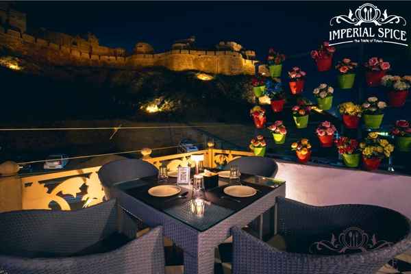 rooftop pure vegetarian restaurants in jaisalmer