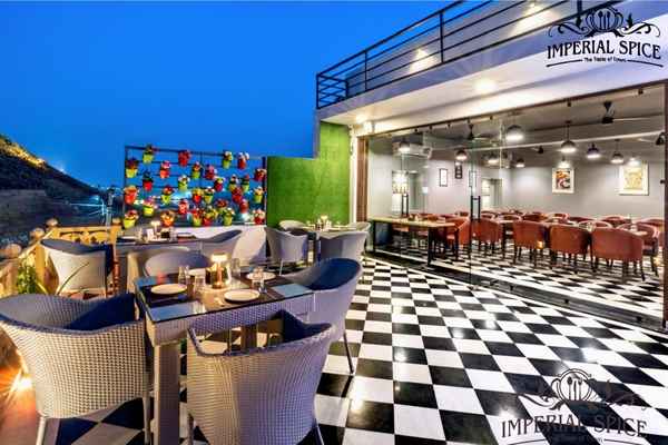 rooftop restaurant in jaisalmer